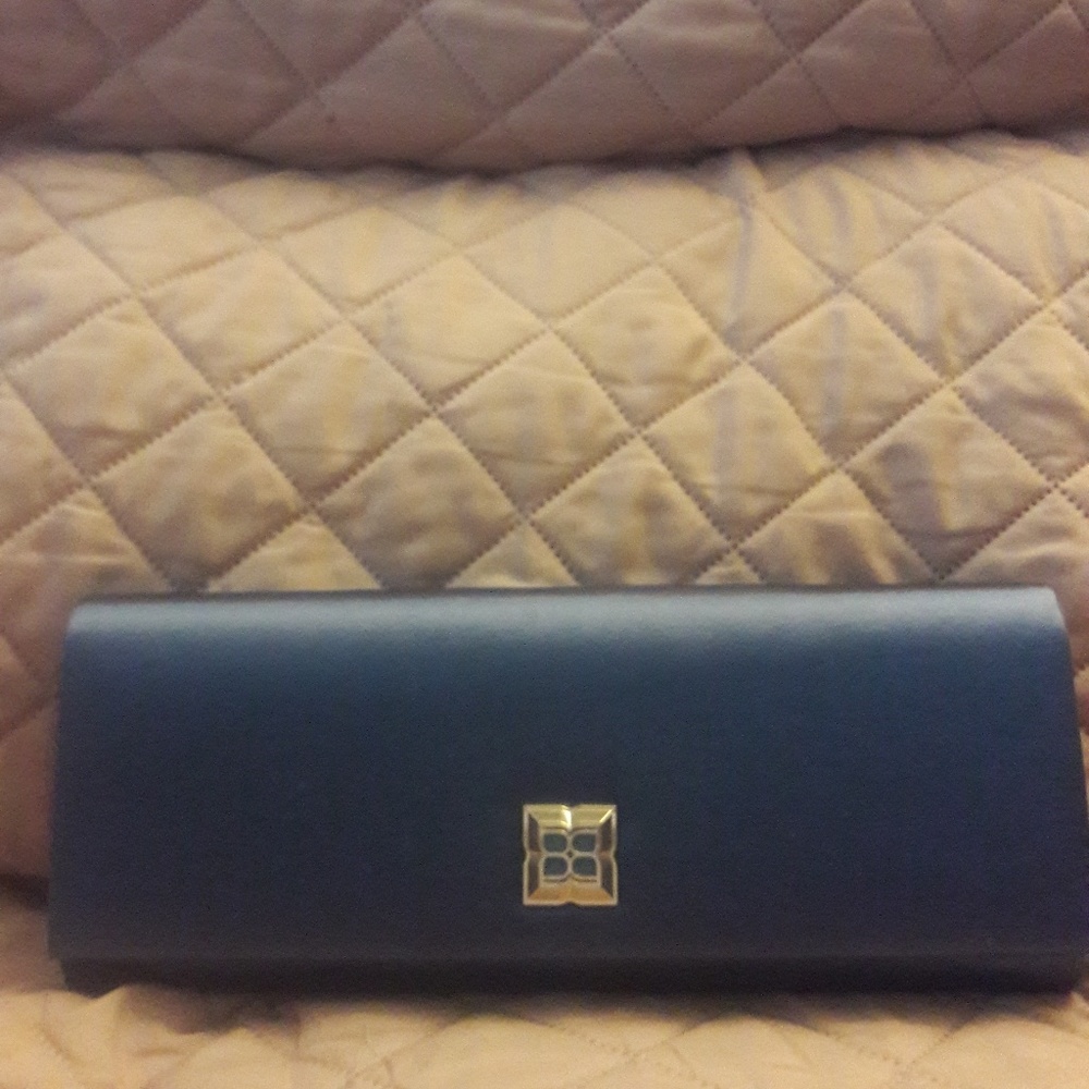 BCBG CLUTCH